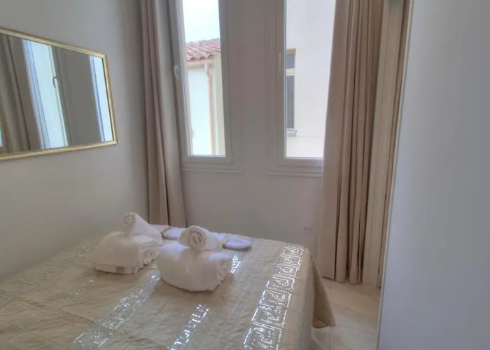 Apartment Centre Rue D'antibes Et Palais *
